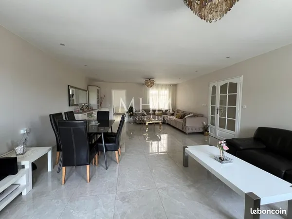 Maison 6 pièces 121 m²