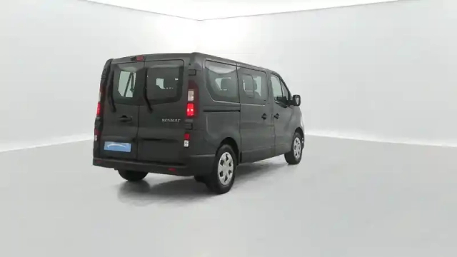 Renault Trafic l1 dci 150 energy s&amp;s — photo 14