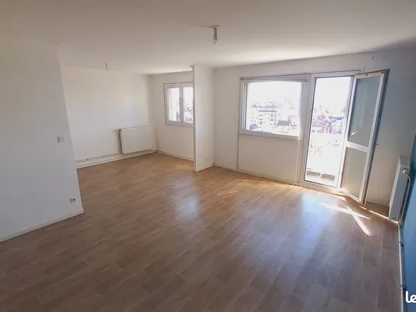 VALENCIENNES - Appartement 2/3 chambres