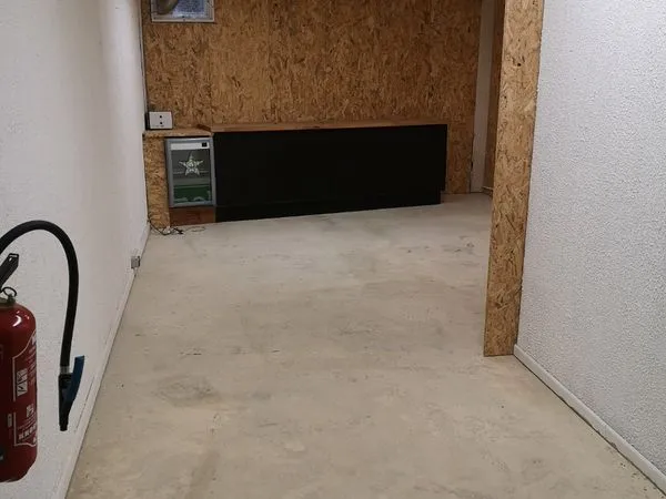 Cave/dépôt 30 m2 Annemasse centre ville