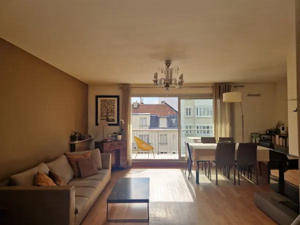 Vends appartement 4 pièces 95m² + 17m² de balcon - République, Courbevoie