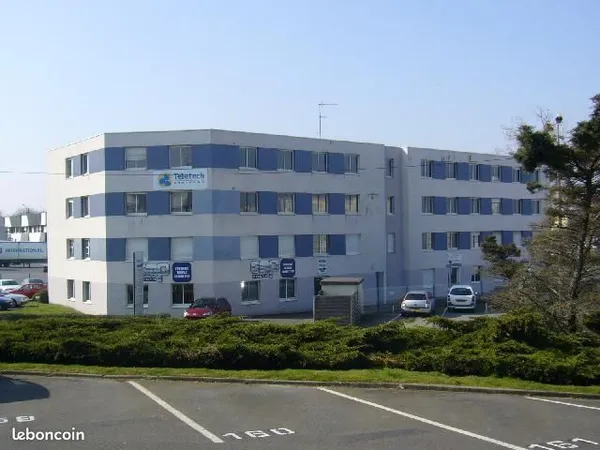 Bureaux 129 m² CHANTEPIE