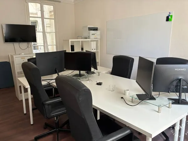 Bureau 24 m²