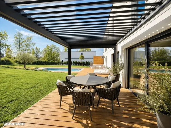 Maison d'architecte de 2022 avec piscine