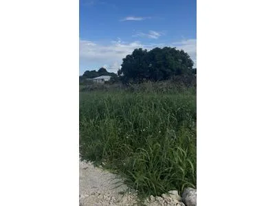 BEL EMPLACEMENT TERRAIN 507 M² + MAISON A PETIT CANAL