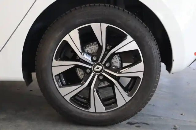Renault Clio sce 65 — photo 7