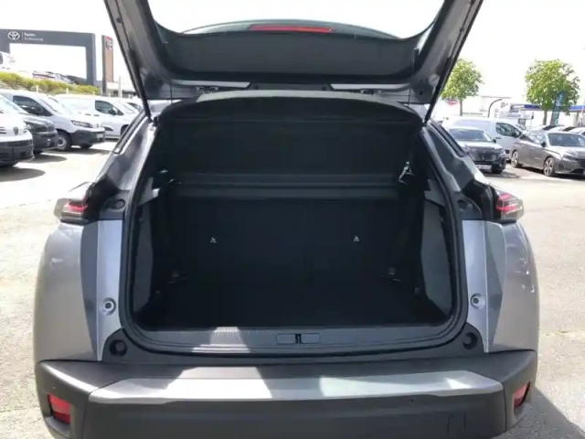 Peugeot 2008 hybrid 110 e-dcs6 — photo 6