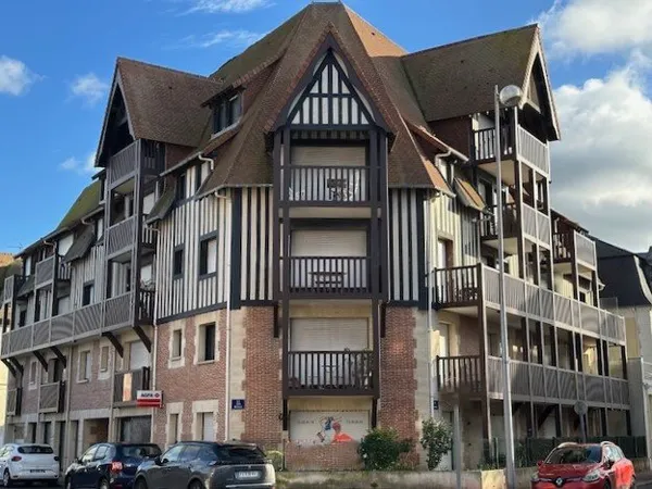 APPARTEMENT 3 PIÈCES DE 91 M2 AVEC TERRASSE