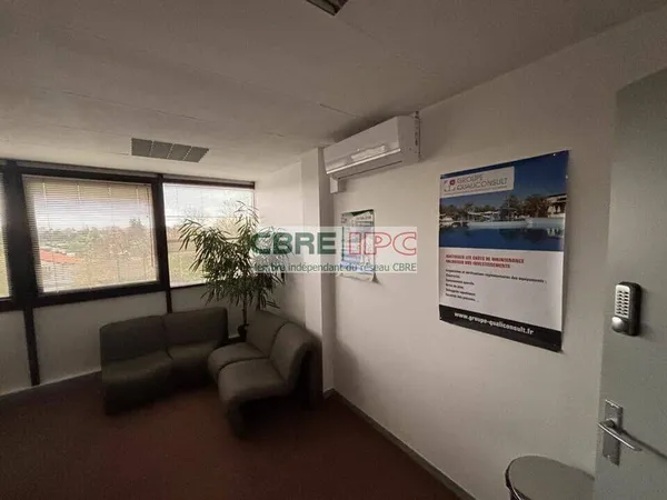 Bureaux 280 m²
