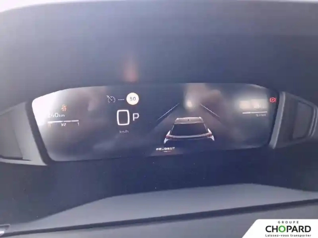 Peugeot 2008 hybrid 145 e-dcs6 — photo 17