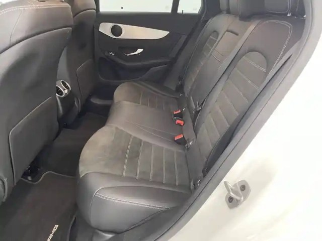 Mercedes Glc coupé 300 e 9g-tronic 4matic — photo 35