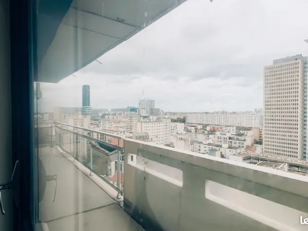 Appartement meublé et rénové vue dégagée bail long 36m² Montparnasse-Pasteur-Convention balcon 9 m² 