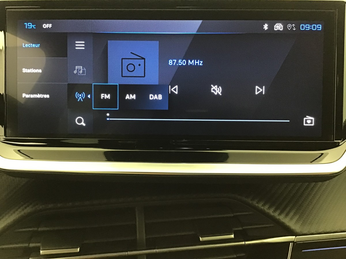 Peugeot 2008 — photo 18