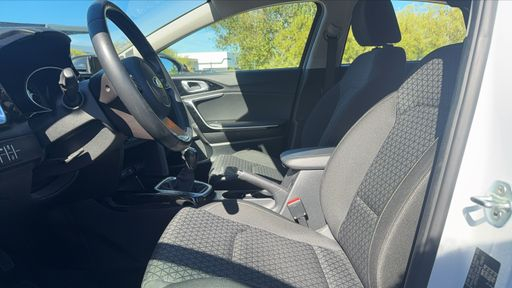 Kia Ceed 1.6 CRDi 136 - Active – 2021 – 61483 km – Diesel – Boîte Manuelle — photo 11
