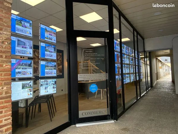 Local commercial 83 m² LE NEUBOURG