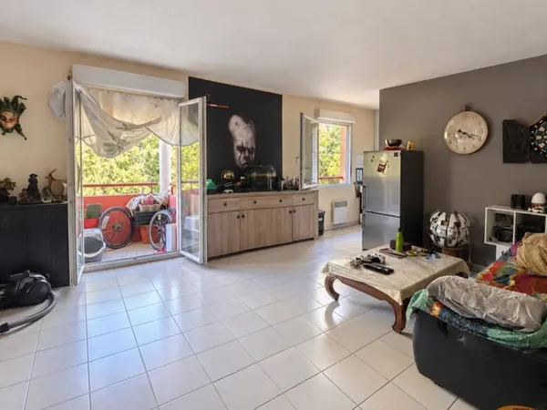Appartement T2 avec balcon et place de stationnement