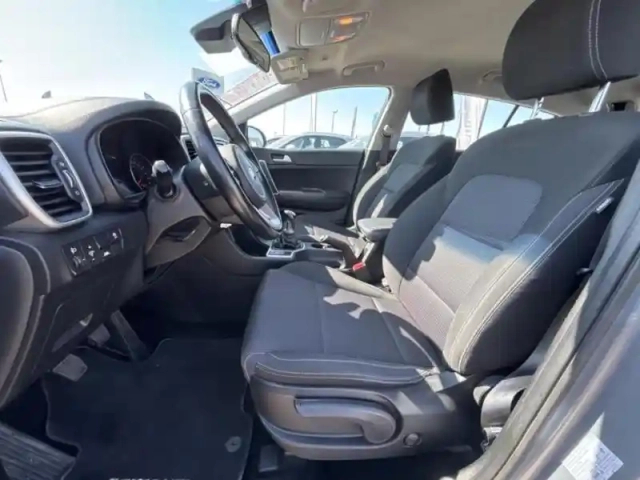 Kia Sportage 1.6 crdi 115ch isg active 4x2 — photo 11