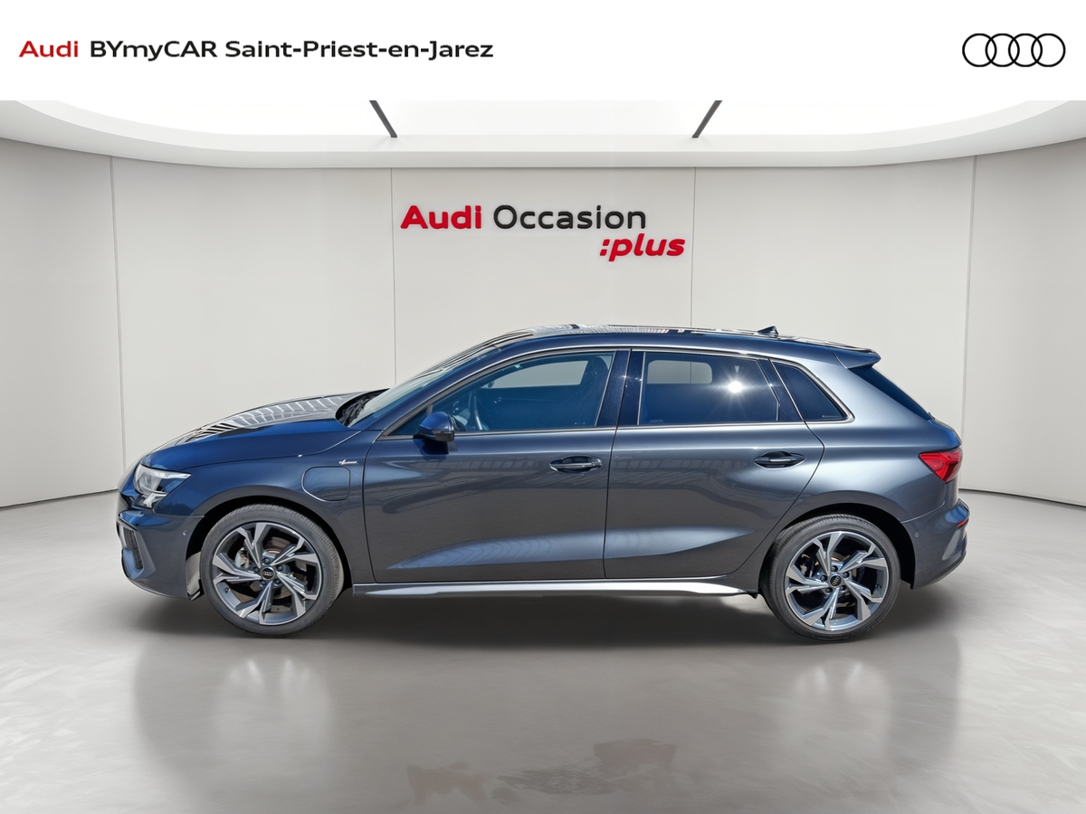 Audi A3 Sportback 40 TFSIe 204 S tronic 6 — photo 2