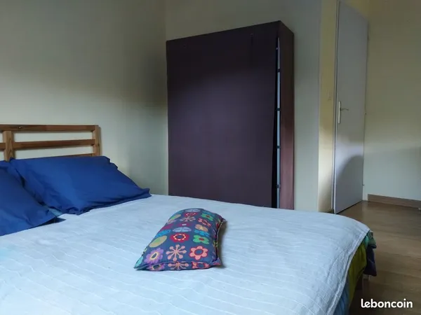 Chambre meublée à Macornay