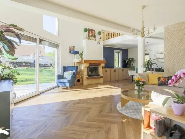 Maison 8 pièces 190 m²