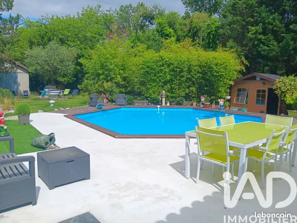 Maison 6 pièces 214 m²