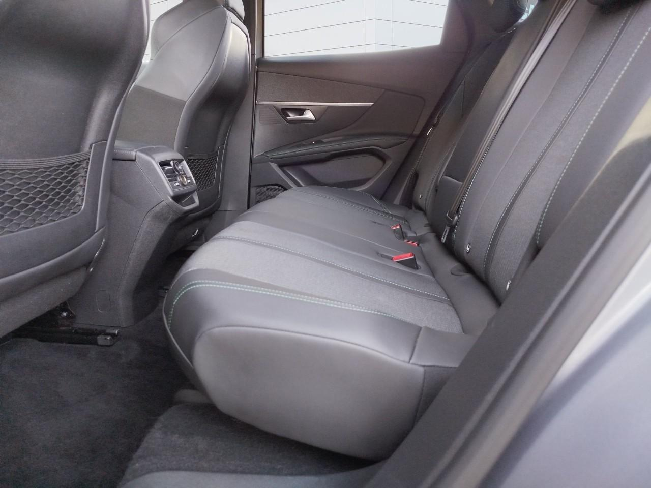 Peugeot 3008 puretech 130ch s&s bvm6 allure pack — photo 12