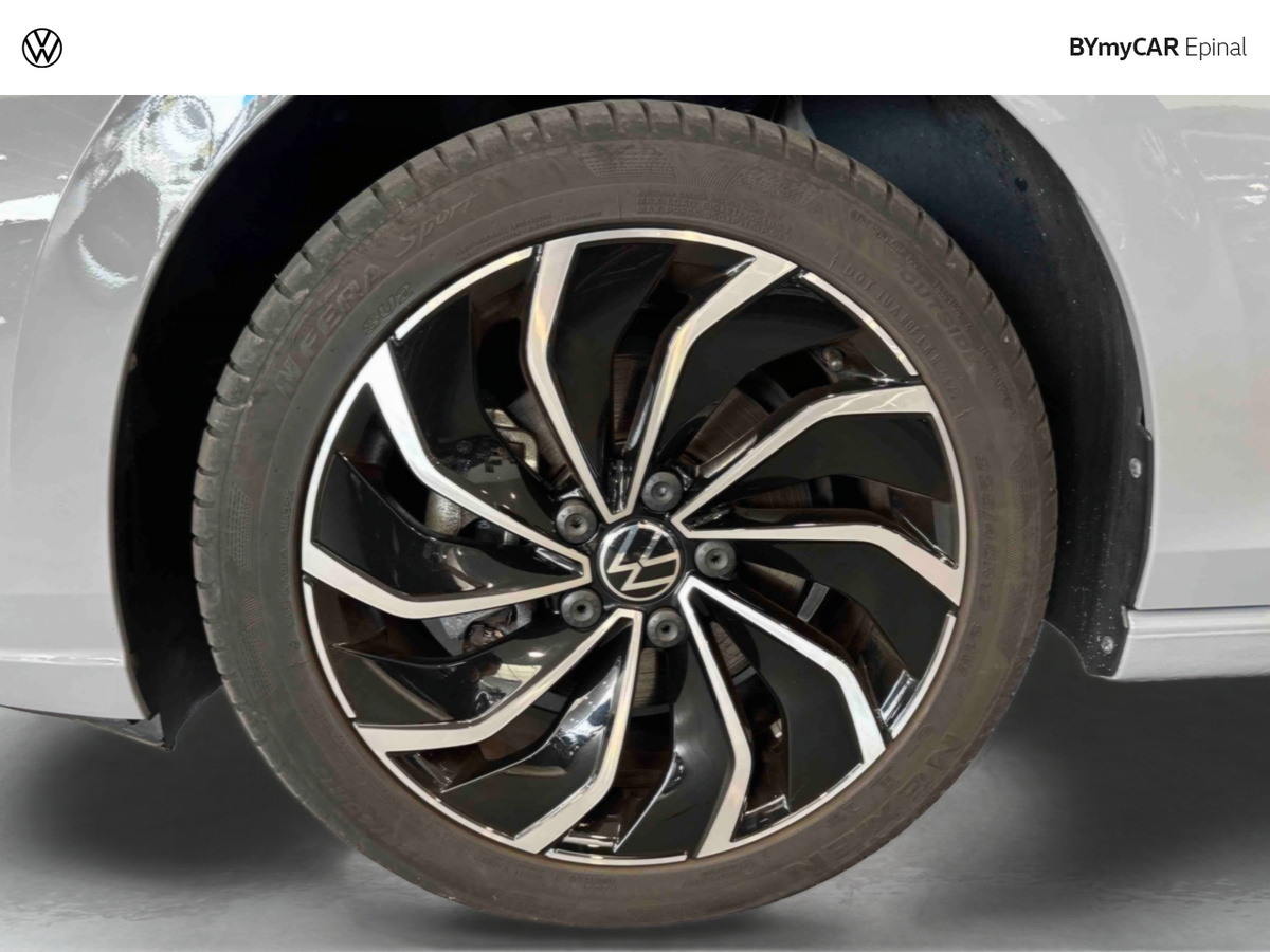 Volkswagen Golf 1.5 eTSI OPF 150 DSG7 — photo 14