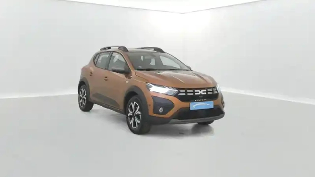 Dacia Sandero eco-g 100 — photo 17