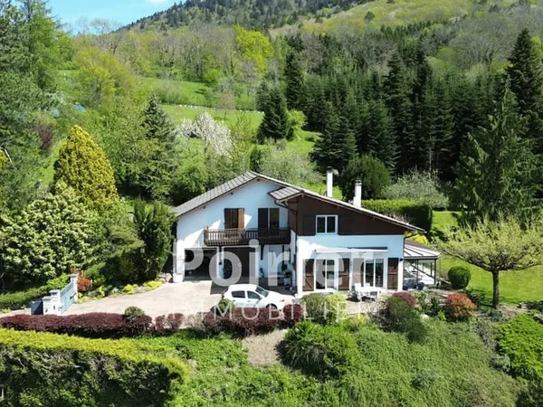 MAISON TRADITIONNELLE