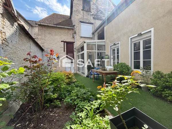 Maison familiale au calme avec cour sans vis-à-vis