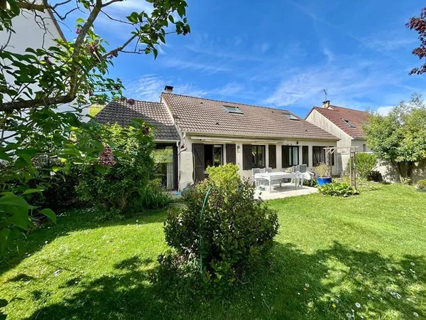 Maison à vendre sur la commune de L'Isle Adam - environ 130m², 4 chambres