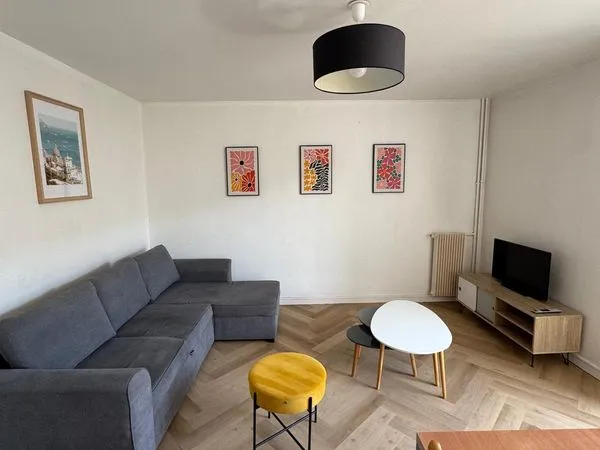 Appartement 5 pièces 76m² étage 3/4