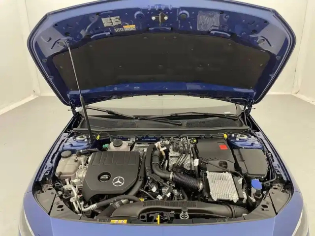 Mercedes Classe A 250 e hybrid eq 8g-dct — photo 20