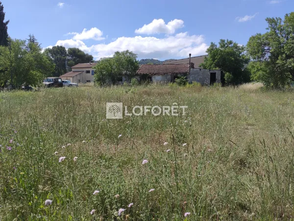 Terrain 1227 m²