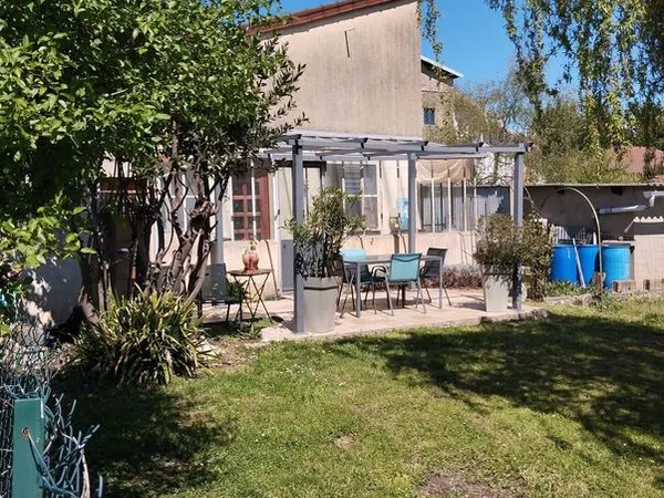 Propriété 3 pièces 65 m²