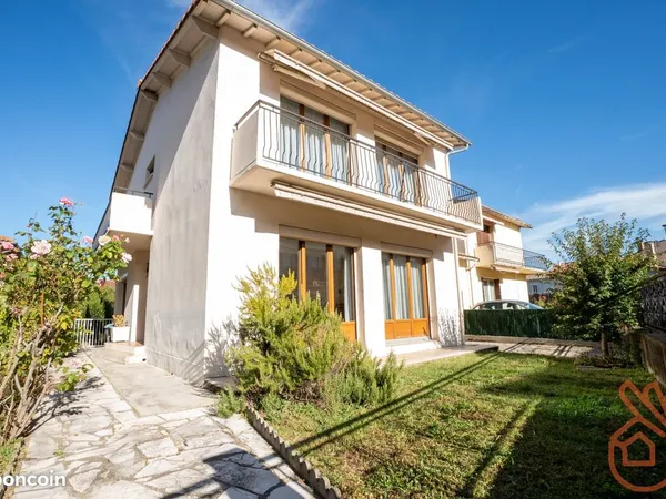 Maison 1 pièce 124 m²