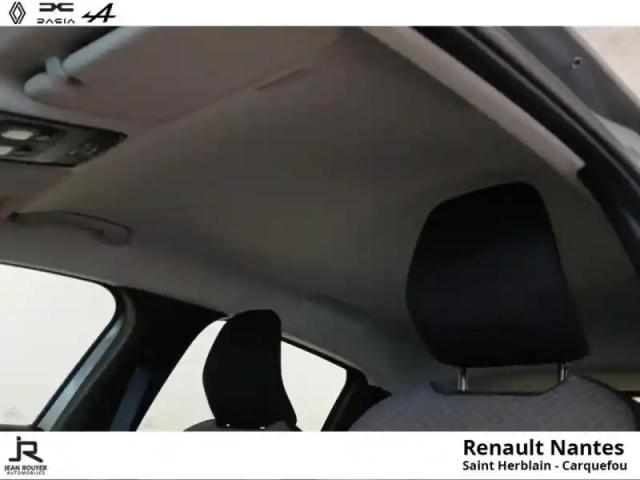 Renault Clio 1.0 tce 90ch evolution — photo 11