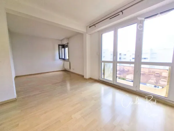 Appartement T4 lumineux de 82 m² avec balcon