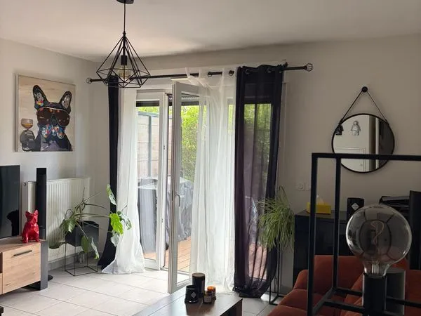 Idron - T2 de 42 m² / Jardin / deux parkings