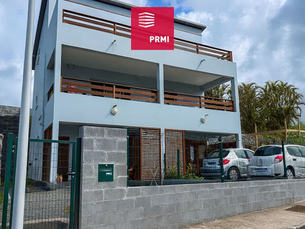 Immeuble calme et lumineux avec belle vue à Saint-Benoît - idéal investisseur