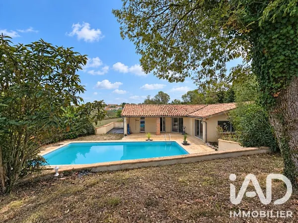 Maison 5 pièces 220 m²