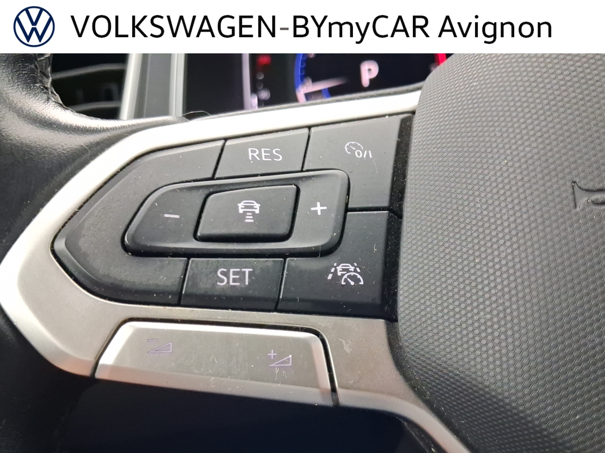 Volkswagen T-Roc 1.5 TSI EVO 150 Start/Stop DSG7 — photo 32