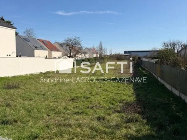 GRAND TERRAIN A VENDRE - 1870 M2