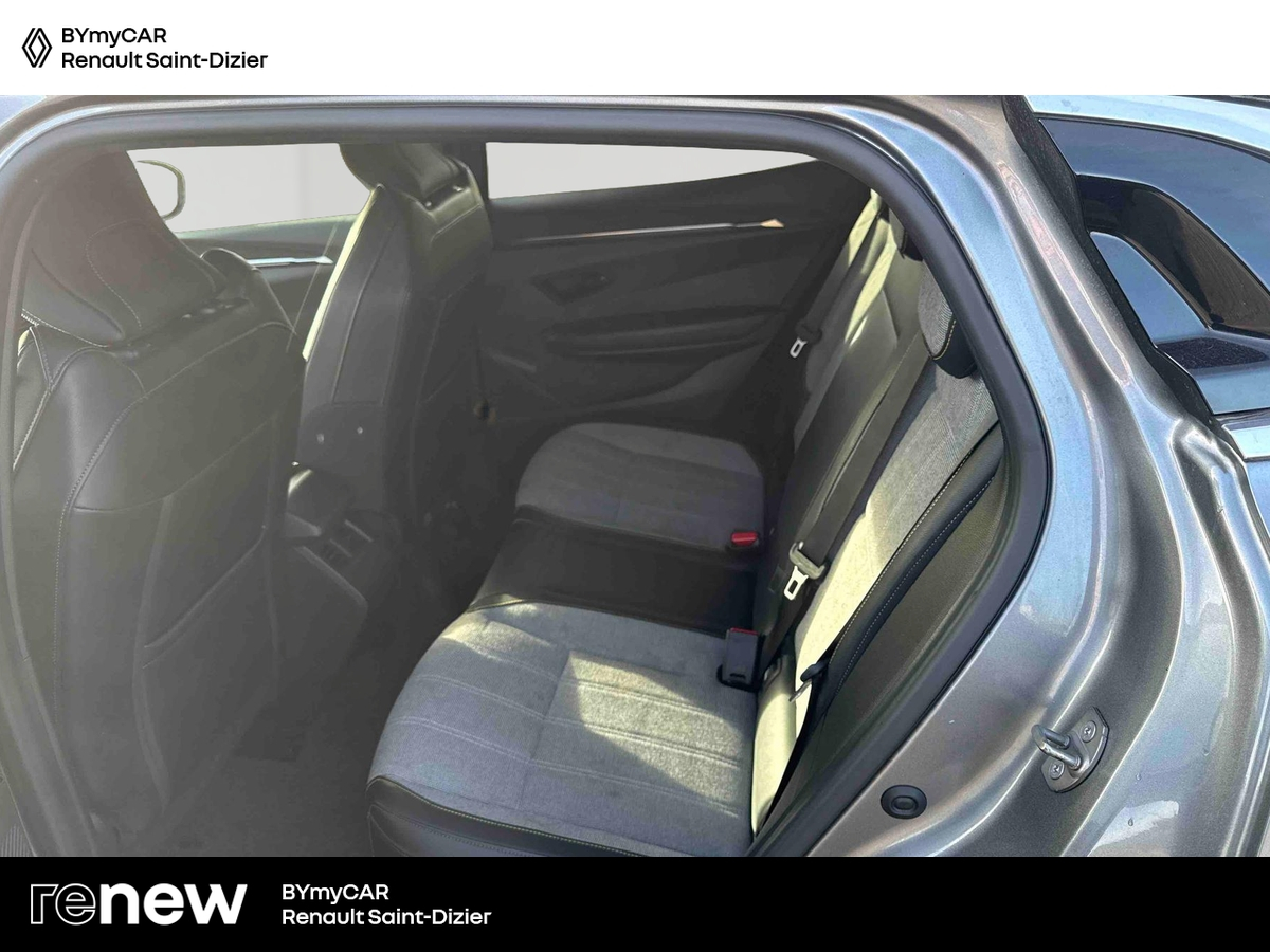 Renault Megane E-Tech EV60 220 ch optimum charge — photo 12
