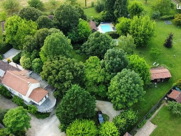 Propriété 23 pièces 530 m²