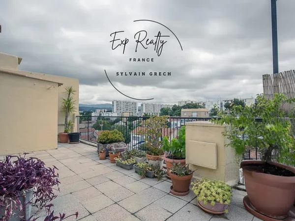 À VENDRE - MAGNIFIQUE T3 AVEC GRANDE TERRASSE ET VUE PANORAMI