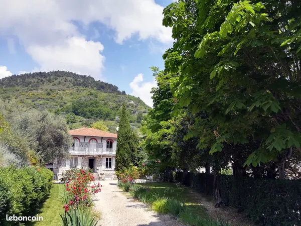 Villa 6 pièces 169 m²