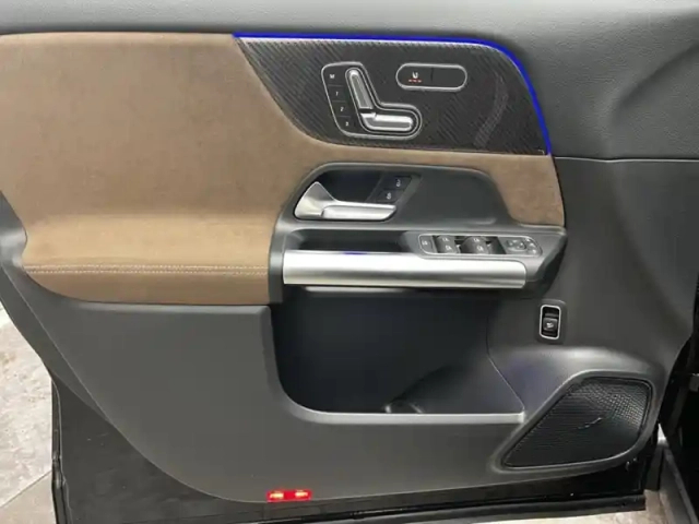 Mercedes Gla 200 d amg line — photo 14
