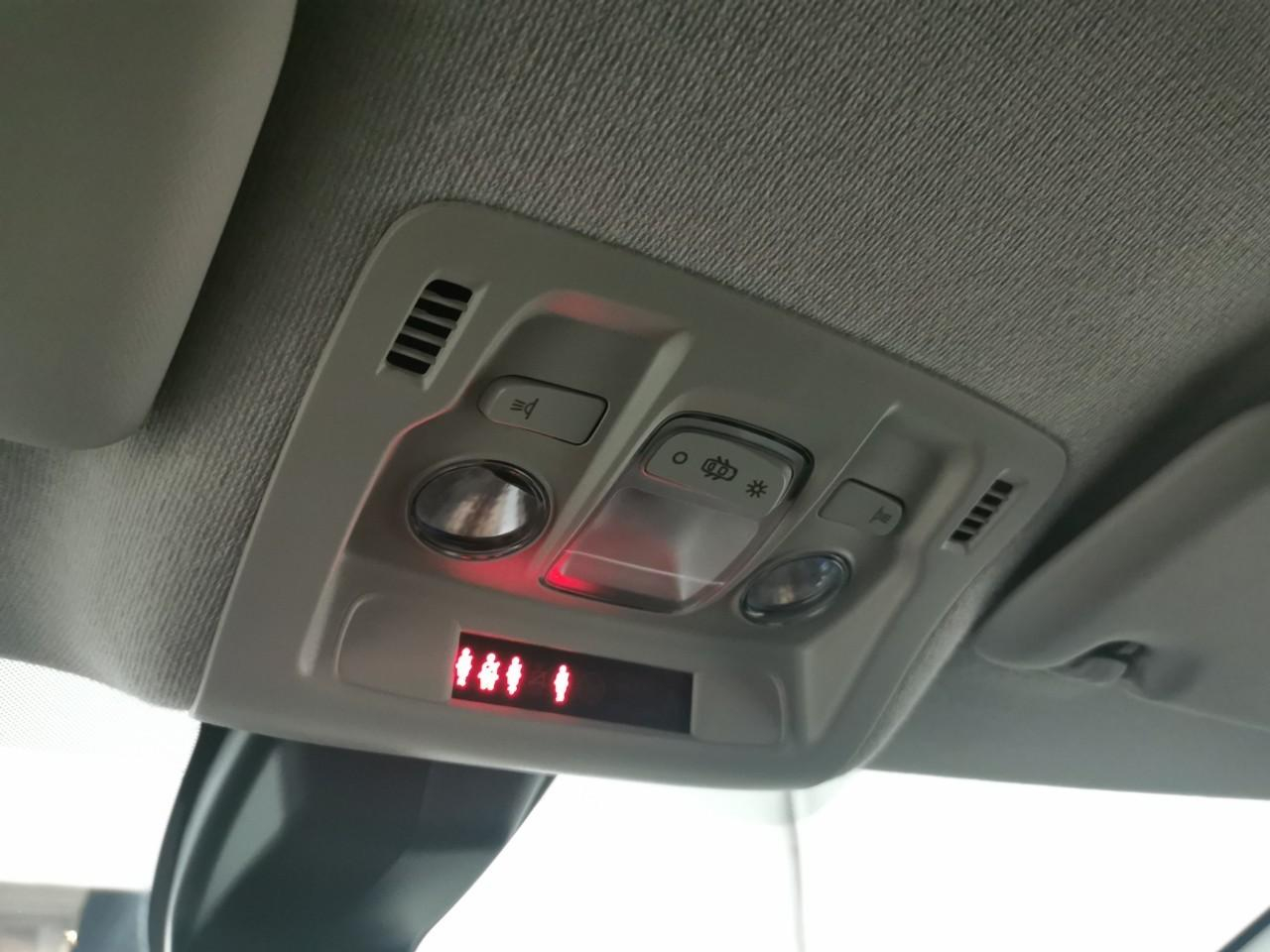Citroën C3 puretech 110 s&s eat6 shine — photo 34