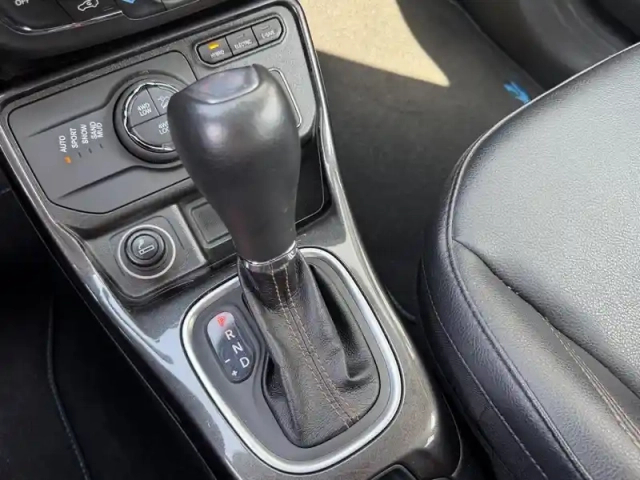 Jeep Compass 1.3 turbo t4 190ch phev 4xe limited at6 eawd — photo 24